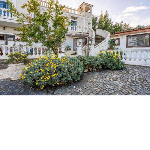 Nice apartment in Roma with Outdoor swimming pool, 1 Bedrooms and WiFi