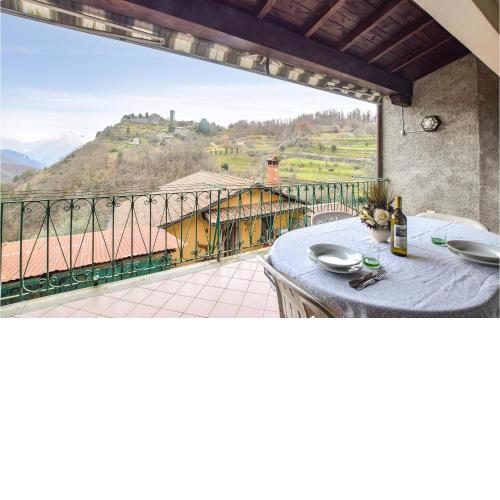 Nice apartment in Sassi Molazzana with 3 Bedrooms