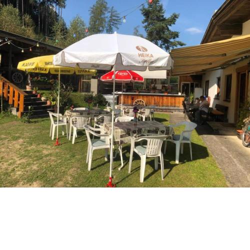 Nice Apartment in Toblaten with Shared Garden