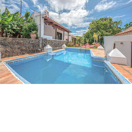 Nice Apartment In Valle De Guerra With 1 Bedrooms, Wifi And Swimming Pool