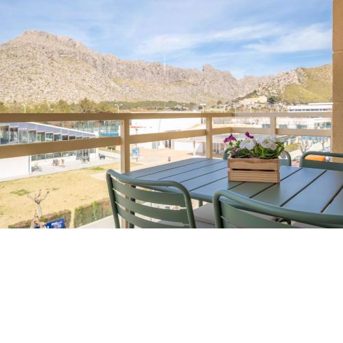 Nice apartment near the beach with private parking