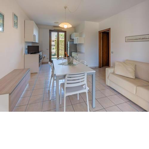 Nice apartment with AC on great Isola di Albarella