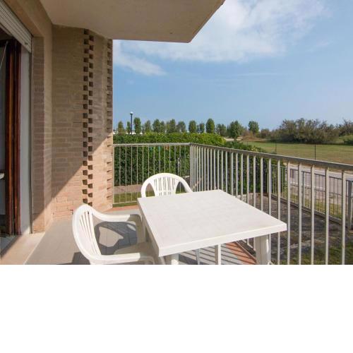 Nice holiday home close to sea front in Rosolina Mare near Venice