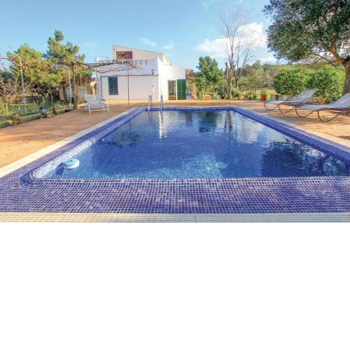 Nice home in Algaida with 2 Bedrooms and Outdoor swimming pool