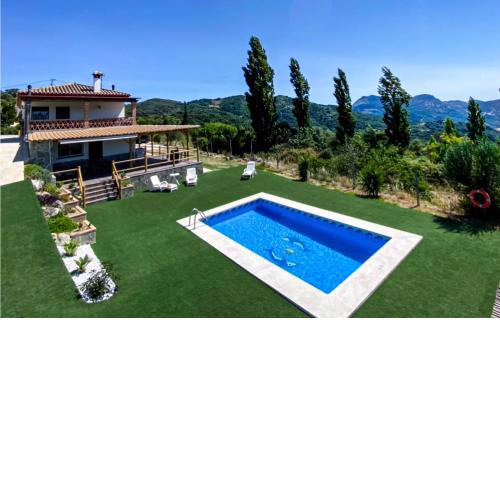 Nice Home In Algatocin With 3 Bedrooms, Wifi And Private Swimming Pool