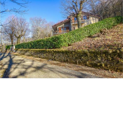 Nice home in Arcidosso with WiFi and 5 Bedrooms
