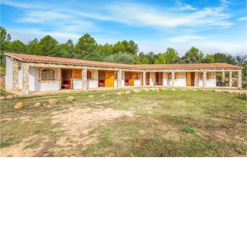 Nice Home In Ardenya With 6 Bedrooms, Wifi And Private Swimming Pool