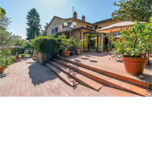 Nice Home In Arezzo With 6 Bedrooms, Wifi And Outdoor Swimming Pool