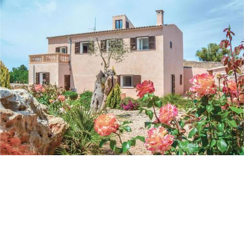 Nice home in Ariany with 4 Bedrooms, Private swimming pool and Outdoor swimming pool