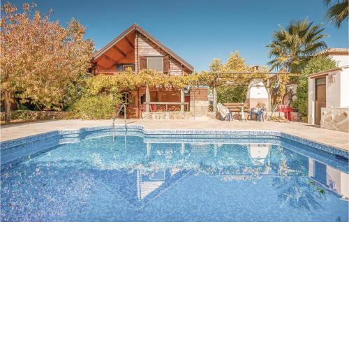 Nice Home In Arriate With 4 Bedrooms, Wifi And Outdoor Swimming Pool