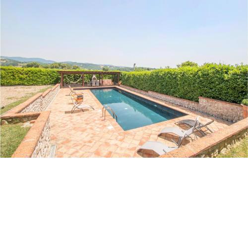 Nice home in Barberino di Mugello with WiFi, Private swimming pool and 2 Bedrooms
