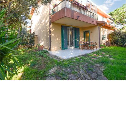 Nice home in Capalbio Scalo with 2 Bedrooms