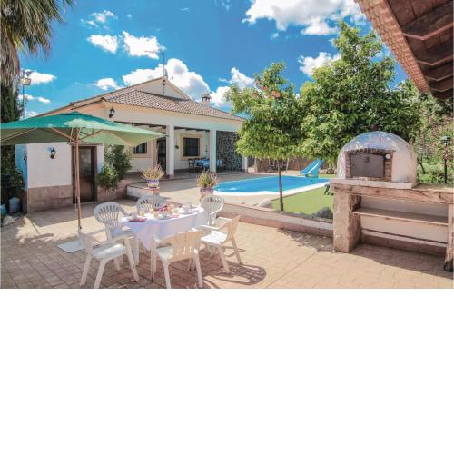 Nice Home In Casariche With Wifi, Private Swimming Pool And Swimming Pool