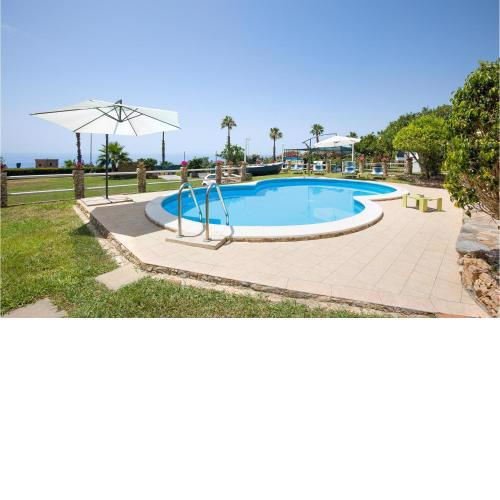 Nice home in Cittadella del Capo with 4 Bedrooms, WiFi and Private swimming pool