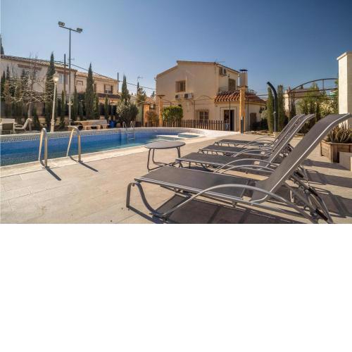 Nice Home In Cjar With Wifi, Swimming Pool And 4 Bedrooms