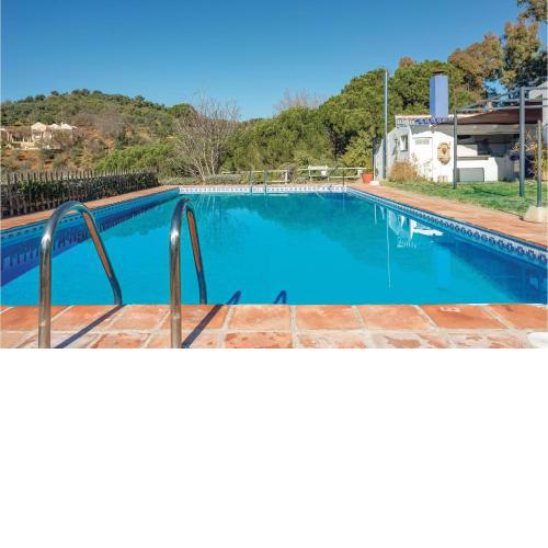 Nice home in Constantina with 6 Bedrooms, Internet and Outdoor swimming pool