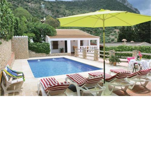 Nice home in El Gastor with 2 Bedrooms, Outdoor swimming pool and Swimming pool