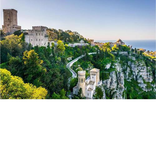 Nice home in Erice with 3 Bedrooms and WiFi