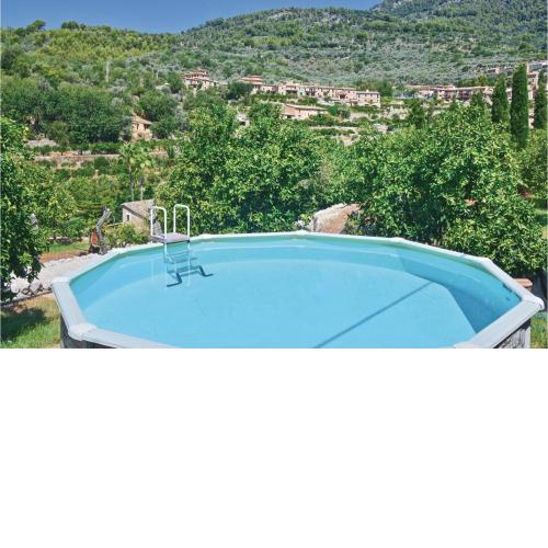 Nice Home In Fornalutx With Wifi, Private Swimming Pool And Outdoor Swimming Pool