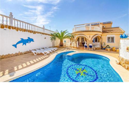 Nice home in Gran Alacant with WiFi, Private swimming pool and 3 Bedrooms