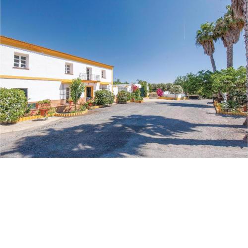 Nice home in Huelva with 6 Bedrooms and Outdoor swimming pool