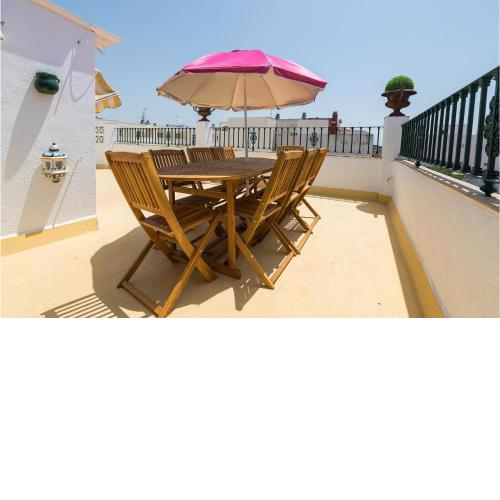 Nice home in Jerez with WiFi and 8 Bedrooms