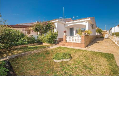 Nice home in Miami Playa with 2 Bedrooms and WiFi
