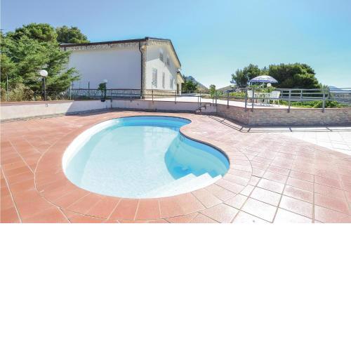 Nice home in Monreale with 5 Bedrooms, WiFi and Outdoor swimming pool
