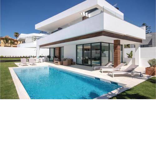Nice home in Nueva Andalucia with 5 Bedrooms, WiFi and Outdoor swimming pool