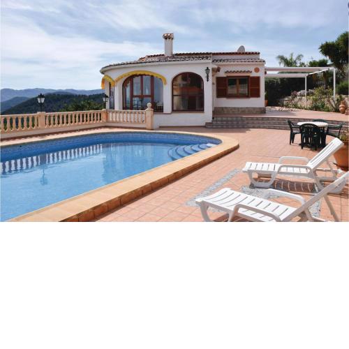 Nice home in Oliva with 3 Bedrooms, Indoor swimming pool and Outdoor swimming pool