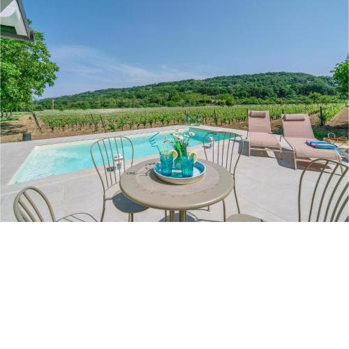 Nice home in Orte with Outdoor swimming pool, Internet and 2 Bedrooms