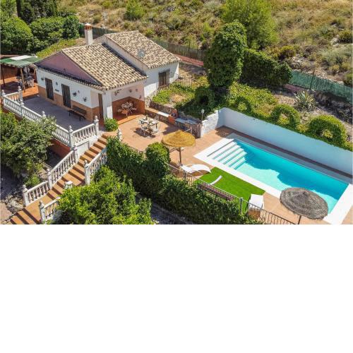 Nice home in Padul with 2 Bedrooms, WiFi and Outdoor swimming pool