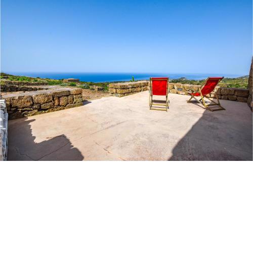 Nice home in Pantelleria with WiFi