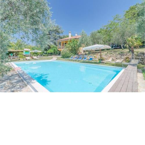 Nice home in Pesaro -PU- with 4 Bedrooms, WiFi and Outdoor swimming pool