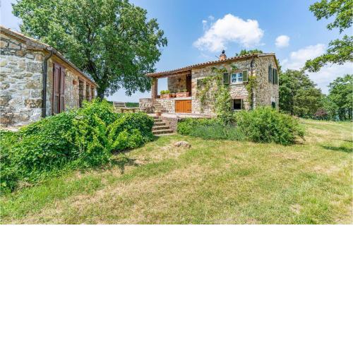 Nice home in Roccalbegna with 5 Bedrooms