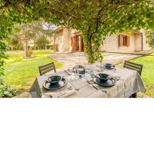 Nice home in Saturnia with WiFi and 3 Bedrooms