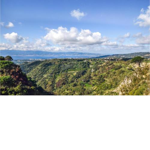 Nice home in SERRA SAN BRUNO with WiFi and 2 Bedrooms