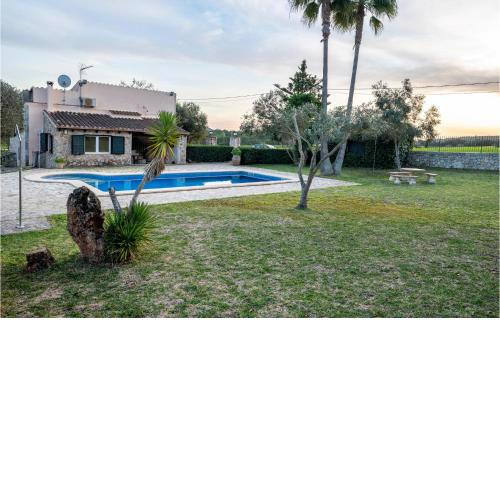 Nice Home In Sineu With 3 Bedrooms, Private Swimming Pool And Outdoor Swimming Pool