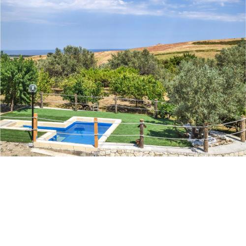 Nice home in STALETTI with Outdoor swimming pool, WiFi and 2 Bedrooms