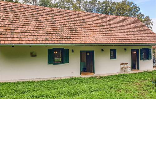 Nice home in Strem with 3 Bedrooms and WiFi