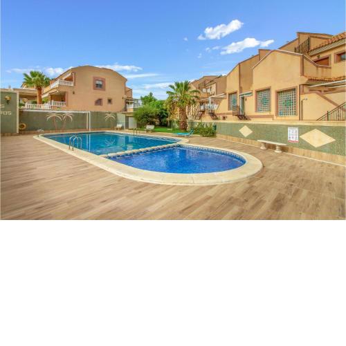 Nice Home In Torrevieja With Wifi, Swimming Pool And 3 Bedrooms