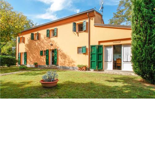 Nice home in Trebbiantico di Pesaro with 2 Bedrooms and WiFi