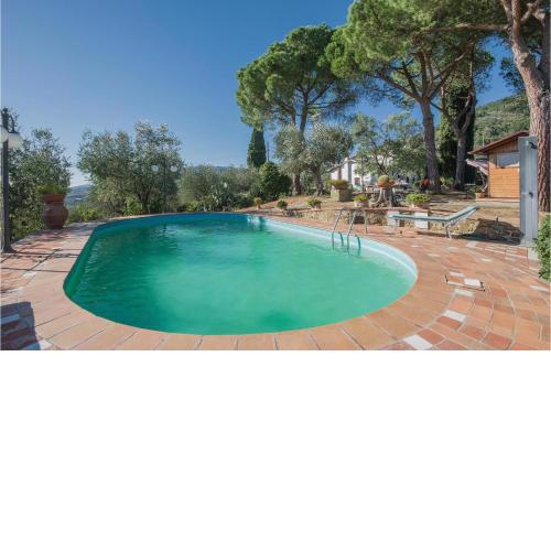 Nice home in Uzzano Pt with 3 Bedrooms, WiFi and Outdoor swimming pool