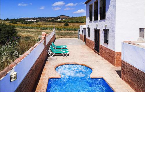 Nice Home In Vejer De La Frontera With Wifi, Heated Swimming Pool And Swimming Pool