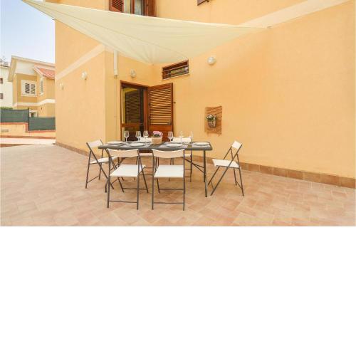 Nice home in Villaggio Mosè with WiFi and 3 Bedrooms