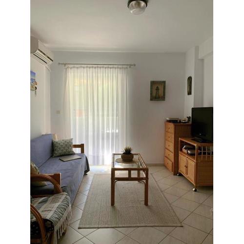 Nice homely 2-bedroom apartment close to the beach