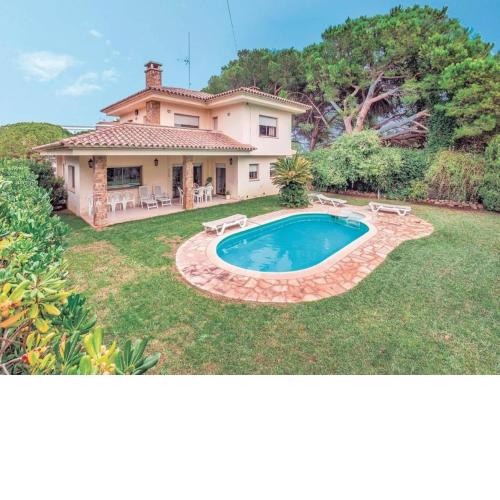 Nice house with garden and pool L"Escala