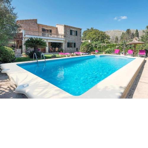 Nice villa near Pollensa. Special Prices Car Hire for our guests