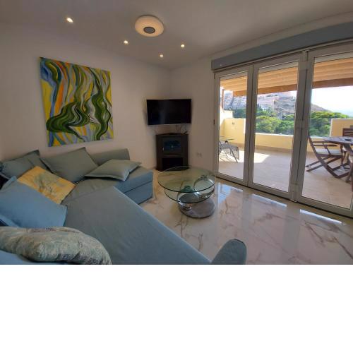NIDO DEL AMOR deluxe 1a linéa Terraza Indoorpool Wifi Aire Netflix 10 metros a Cala del Pino