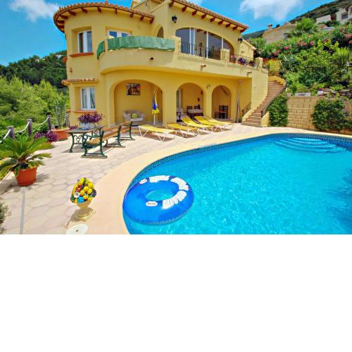 Nieto - holiday home with private swimming pool in Benitachell